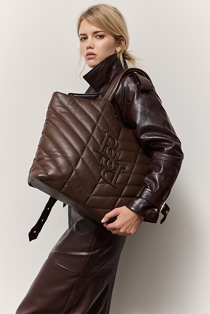 Quilted shoulder bag