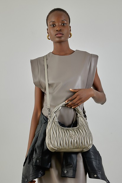 Καπιτονέ τσάντα χειρός