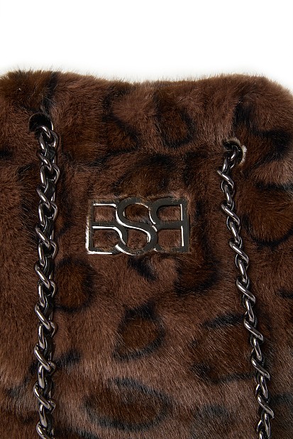 Fur leopard shoulder bag with chain
