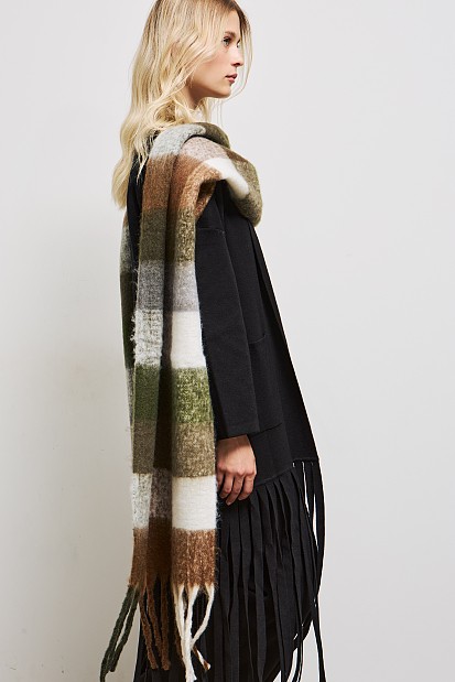 Plaid scarf