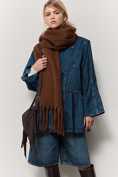 Knitted scarf