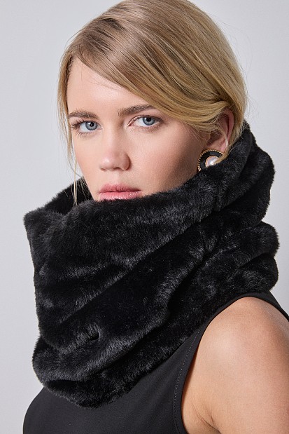 Faux fur scarf