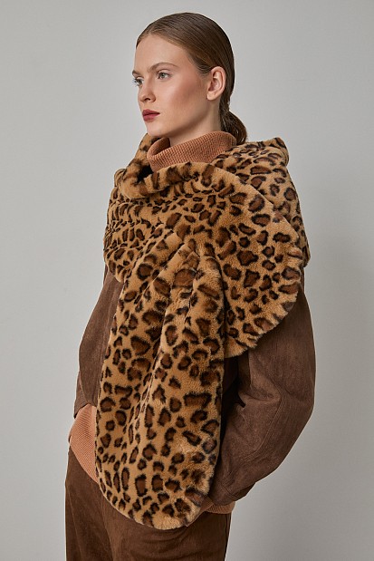 Faux fur scarf