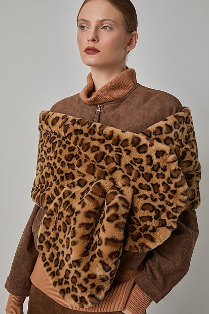 Faux fur scarf