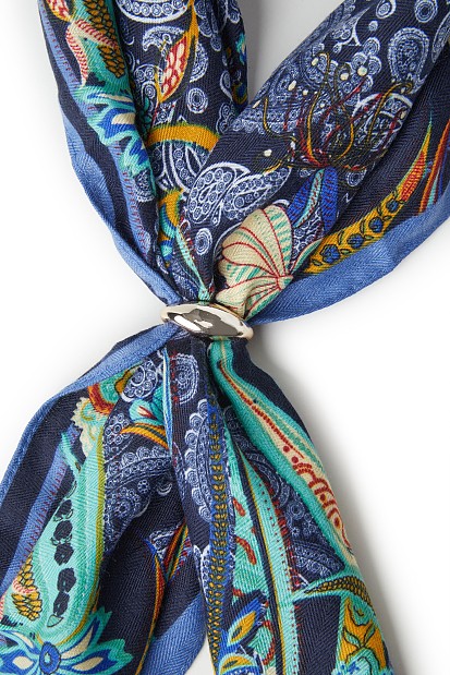 Multicolor printed scarf