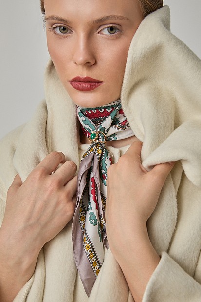 Printed scarf with jewelry