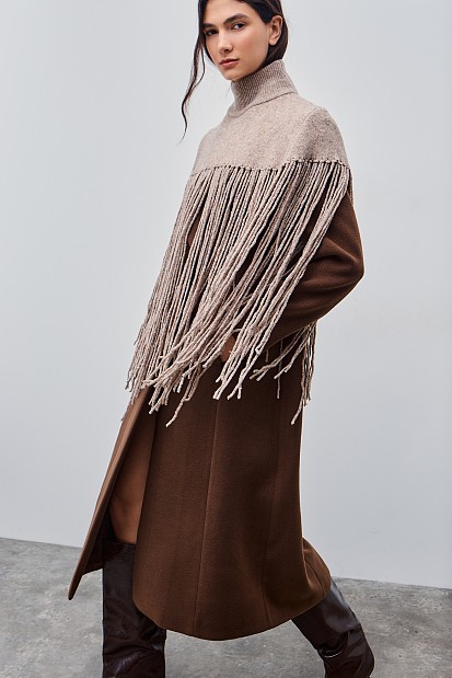 Πλεκτή κάπα με κρόσια