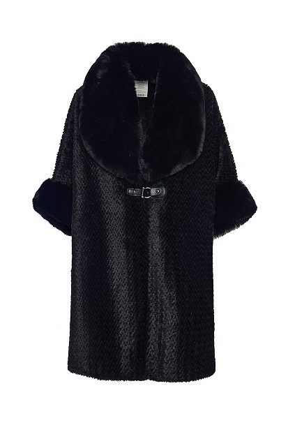 Cape with faux fur
