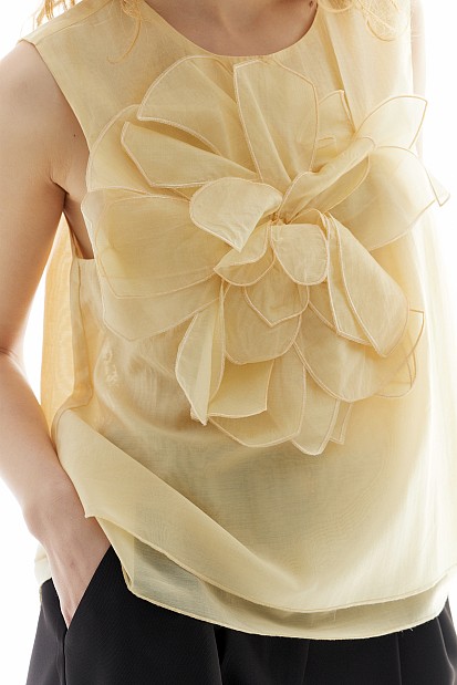 Blusa sin mangas flor