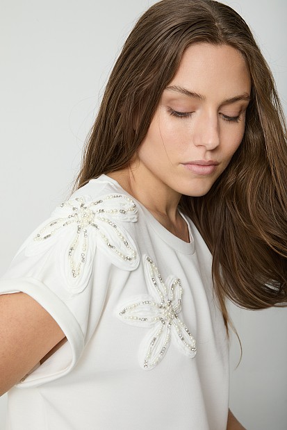 Βlouse with rhinestones