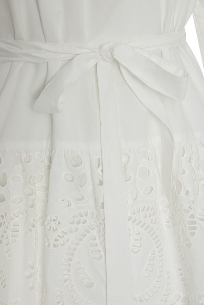 Rochie scurtă cu broderie