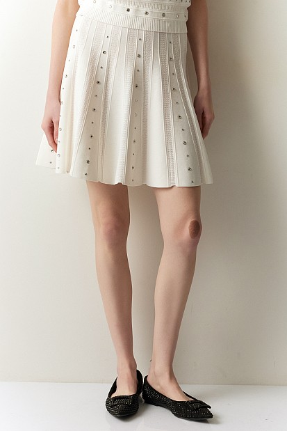 Mini knitted skirt with rhinestones