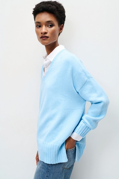 Knitted V sweater