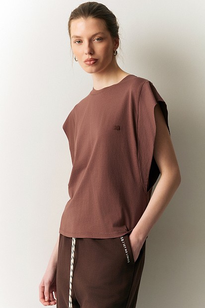 Sleeveless top