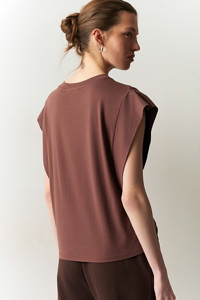 Sleeveless top