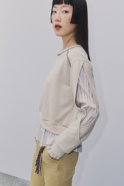 Sweatshirt in fabric combination