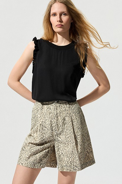 Blusa sin mangas volantes