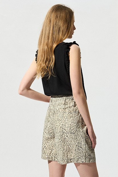 Blusa sin mangas volantes