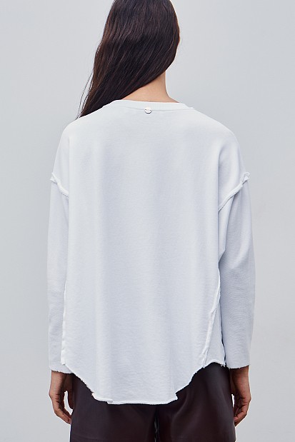 Sweatshirt with embroidered detail