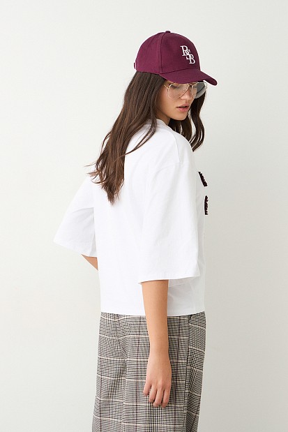 T-shirt with embossed print