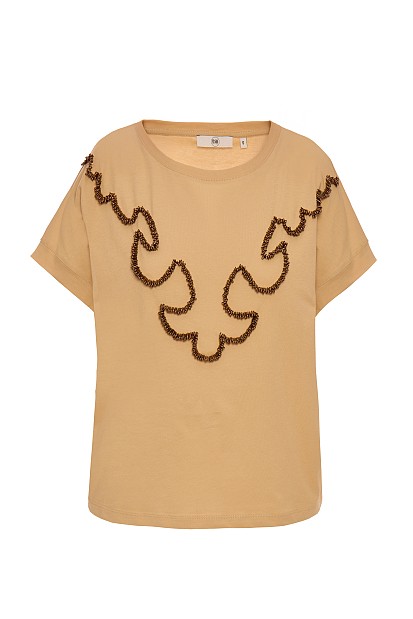 T-shirt with beads