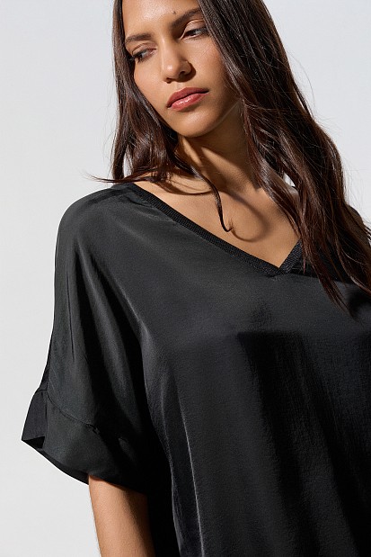 Blusa satinada cuello lurex