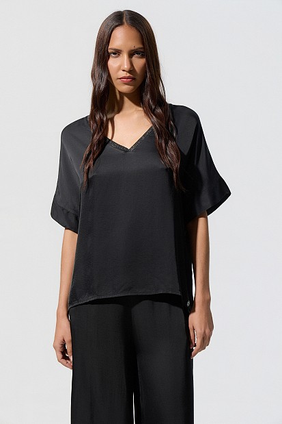 Blusa satinada cuello lurex