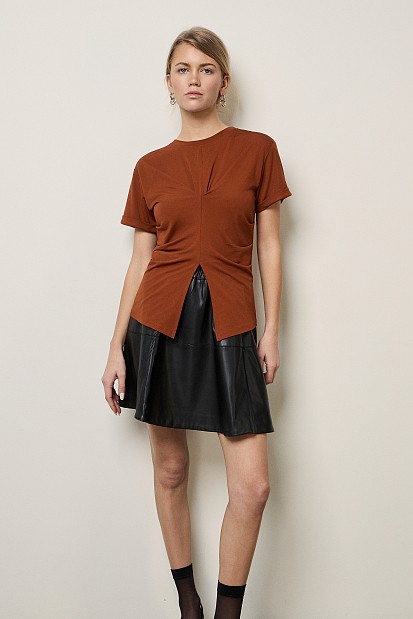 Gathered blouse with short sleeves