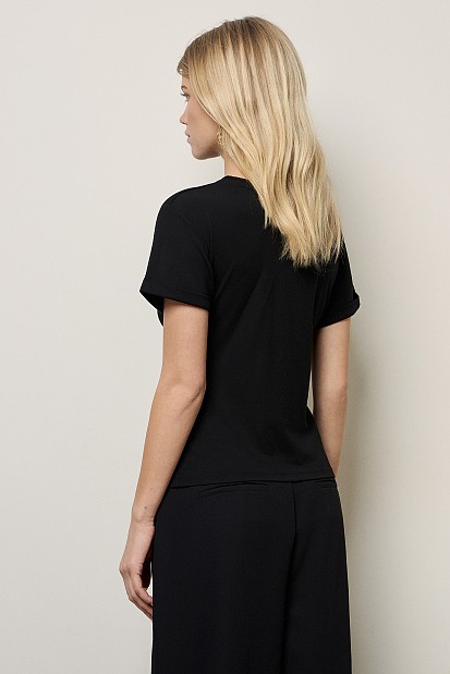 Gathered blouse with short sleeves