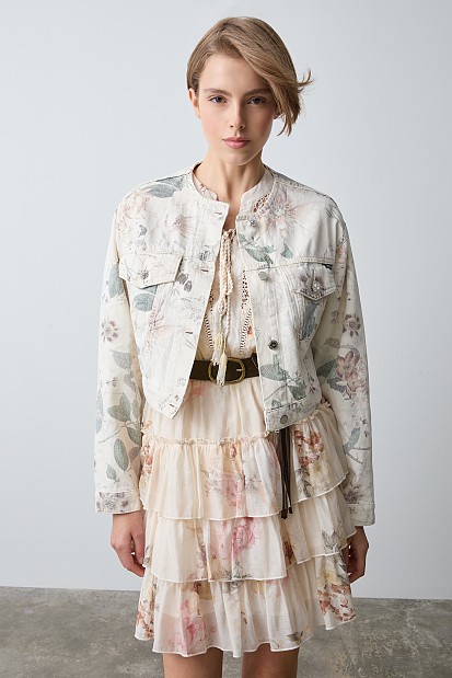 Rochie scurtă cu print floral și volane