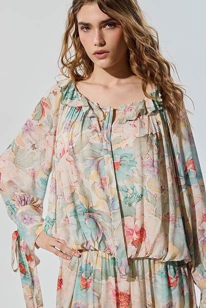 Rochie scurtă cu print floral și volane