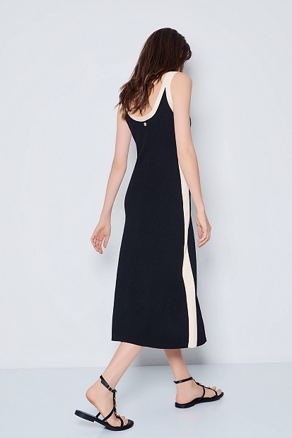 Midi knitted dress