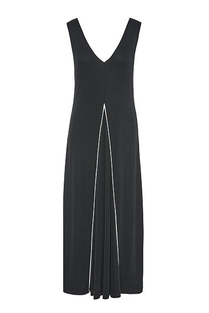 Maxi dress with details in contrast