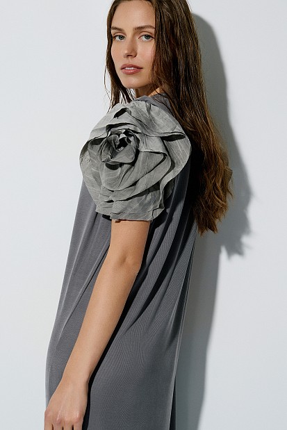 Midi short sleeves dress with ruffles
