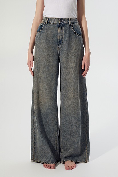 Lexa wide leg jeans