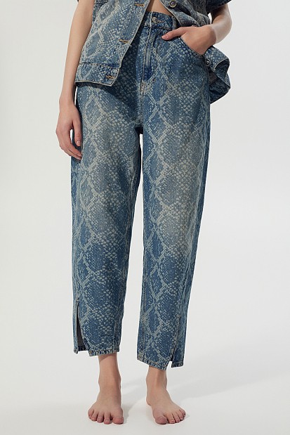 Tania balloon jeans with snake print