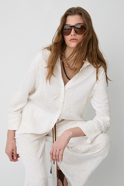 Shirt with embroidered detailing