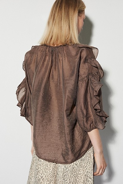 Ruffled shirt