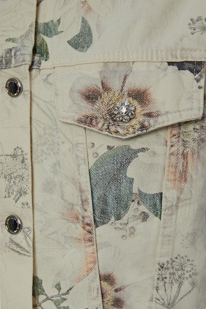 Chaqueta vaquera floral
