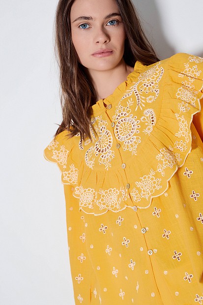 Cotton broderie shirt with ruffles