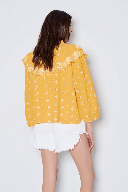 Cotton broderie shirt with ruffles