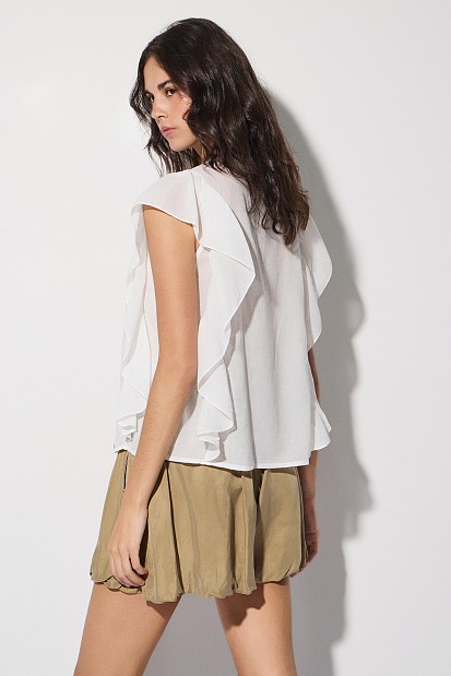 Short-sleeve tunic with ruffles