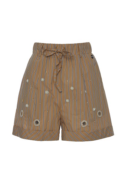 Shorts with decorated details