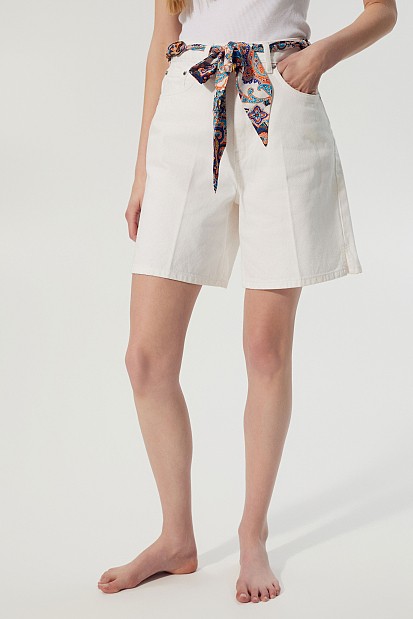Leah bermuda with scarf