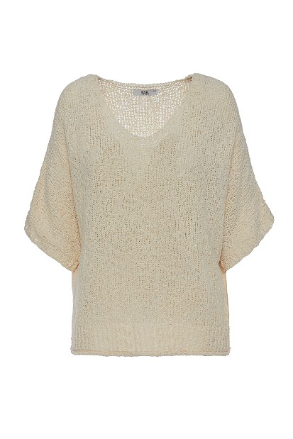 V sweater with 3/4 sleeves