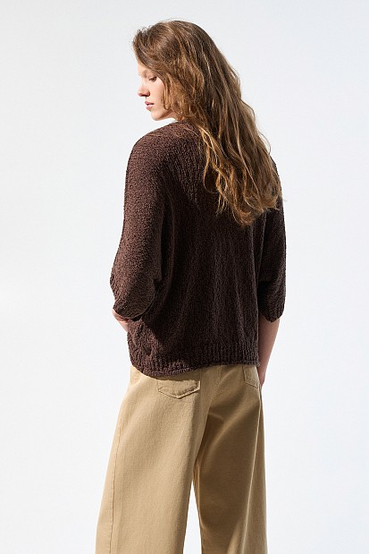 V sweater with 3/4 sleeves