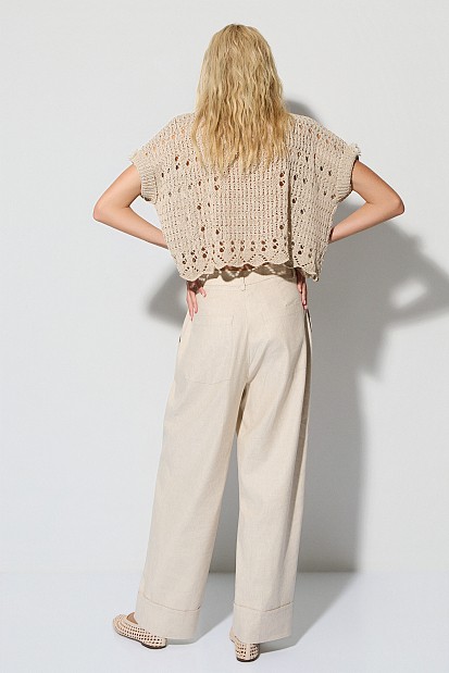 Cutwork shortsleeve sweater