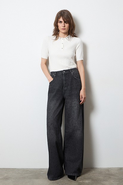 Short sleeves sweater with rhinestones