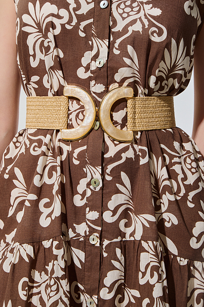 Wide belt with weave