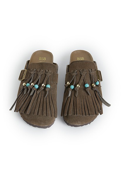 Fringed clogs
